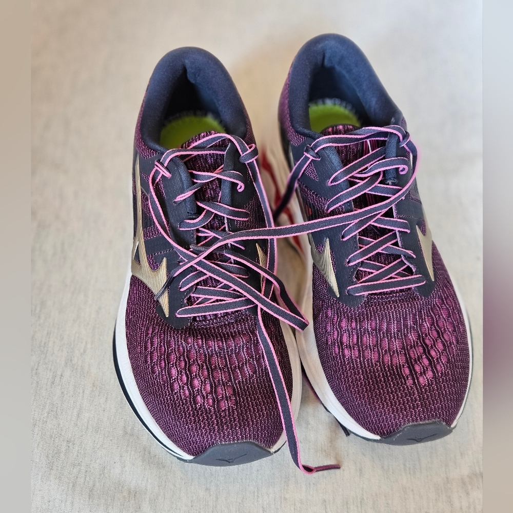 Mizuno Wave Inspire 17 Women's size 9